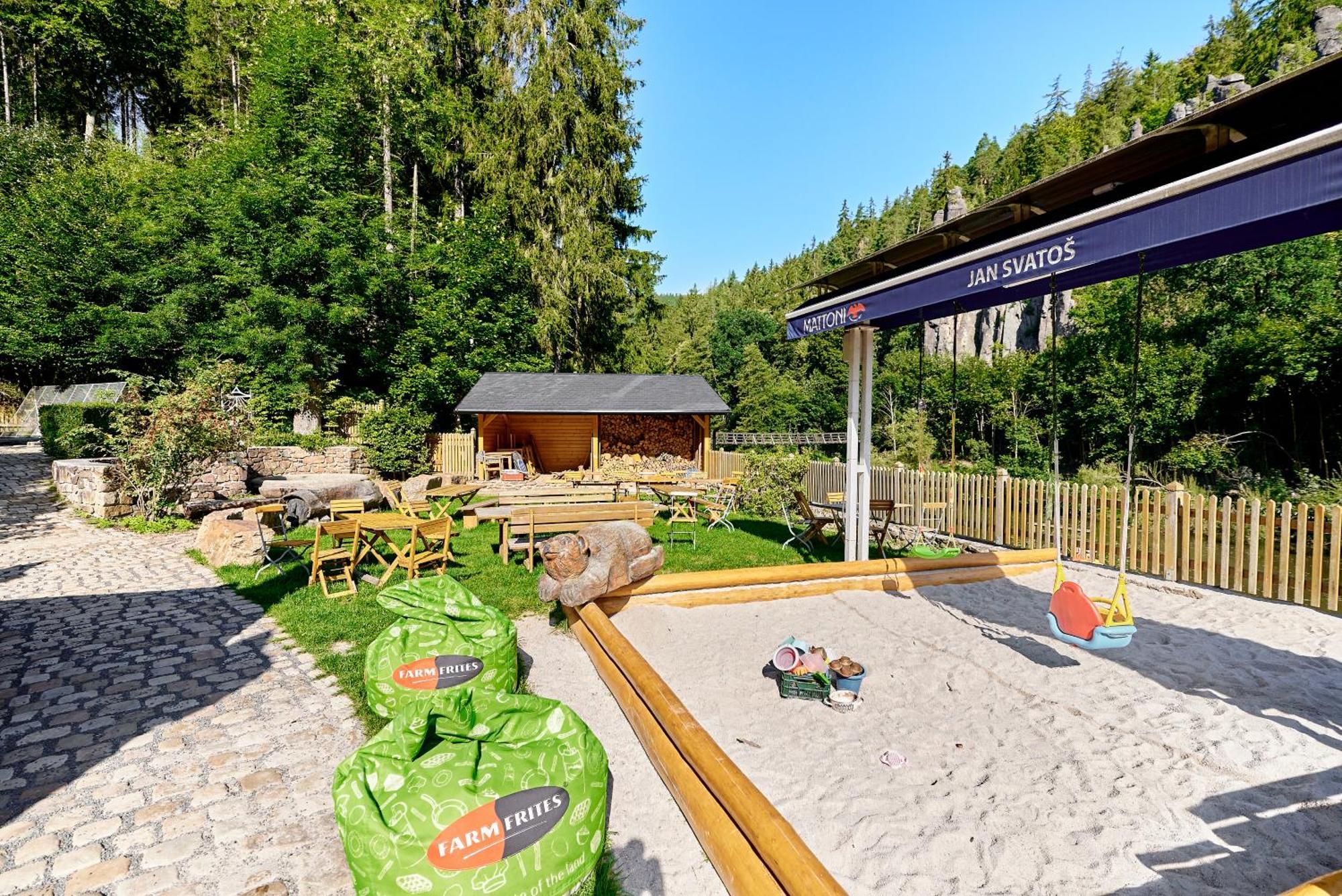 Apartmány Svatošské skály Loket Exterior foto